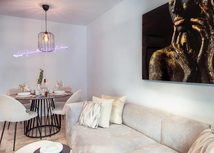 Aquamarina I Calpe, By The Apartment